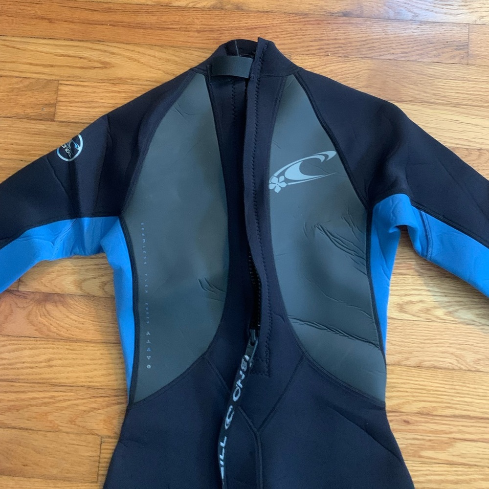 Women 12 wetsuit O’Neil Reactor Swim Suit Surf 3:2